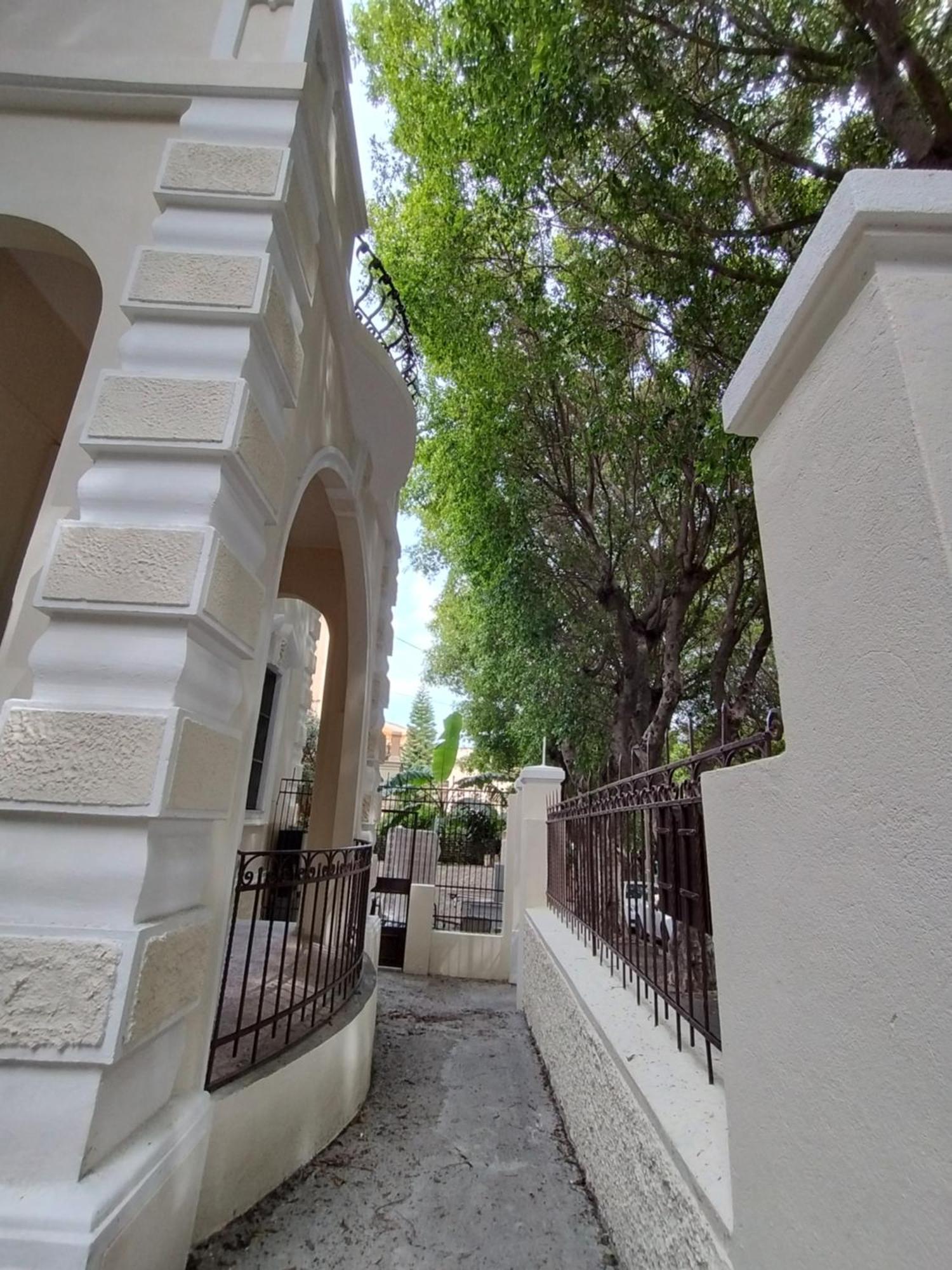 Villa Liberty Ofelia Locazioni Brevi Cagliari Exterior foto
